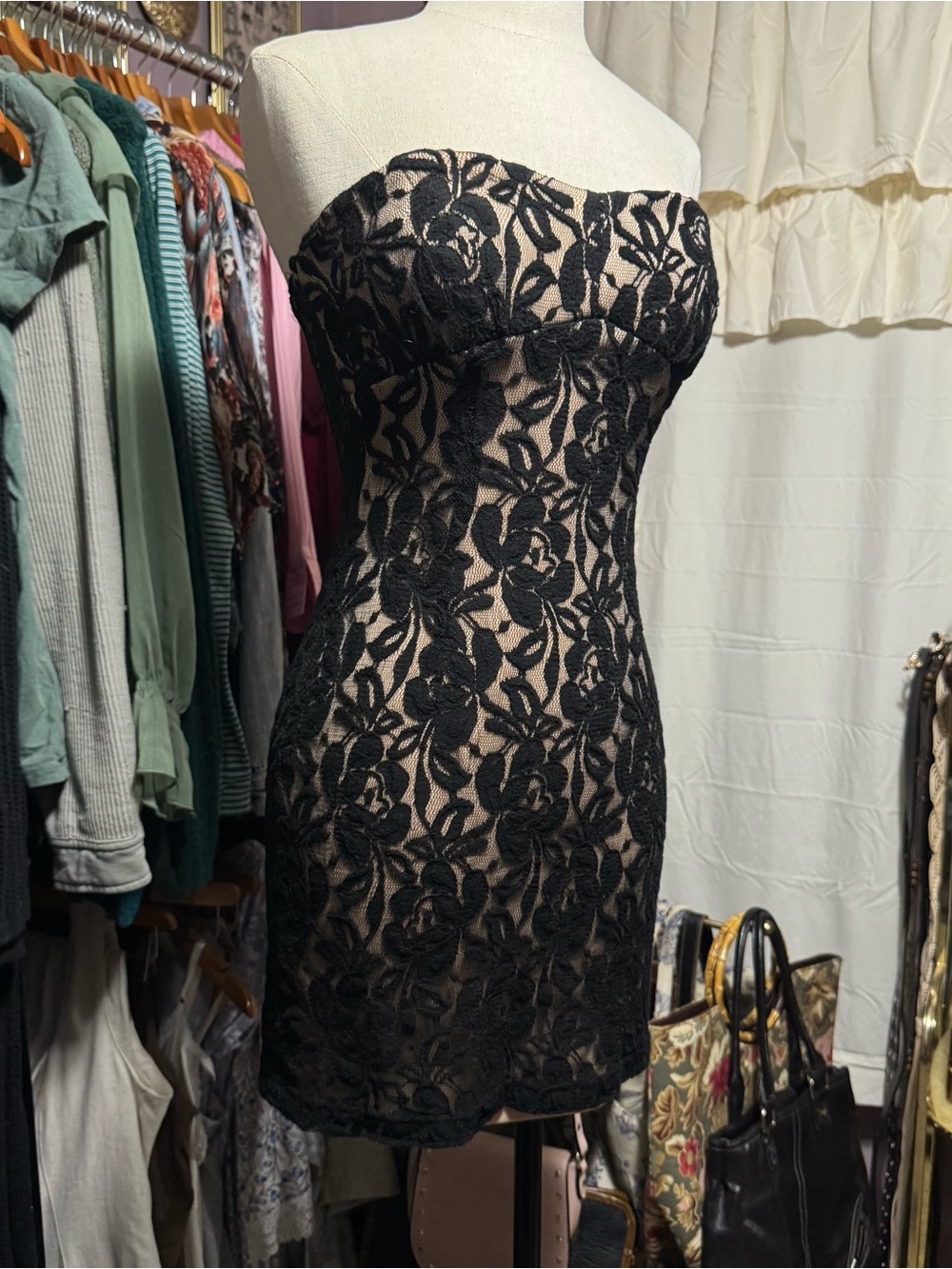 2000s Forever 21 Black Lace Strapless Mini Dress with Nude Underlay - Picture 4 of 6